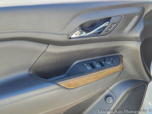 Used 2023 GMC Acadia SLE w/ Driver Convenience Package image 14