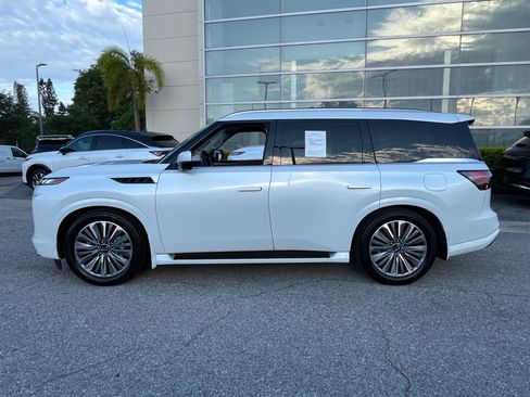 Certified 2026 INFINITI QX80 Luxe w/ Cargo Package AWD/4WD image 6
