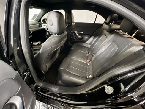 Used 2019 Mercedes-Benz A 220 4MATIC image 28