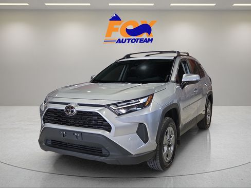 Certified 2025 Toyota RAV4 XLE w/ Convenience Package AWD/4WD image 1