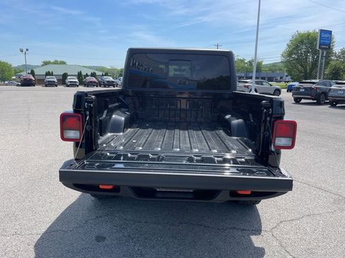 Used 2022 Jeep Gladiator Mojave AWD/4WD image 44