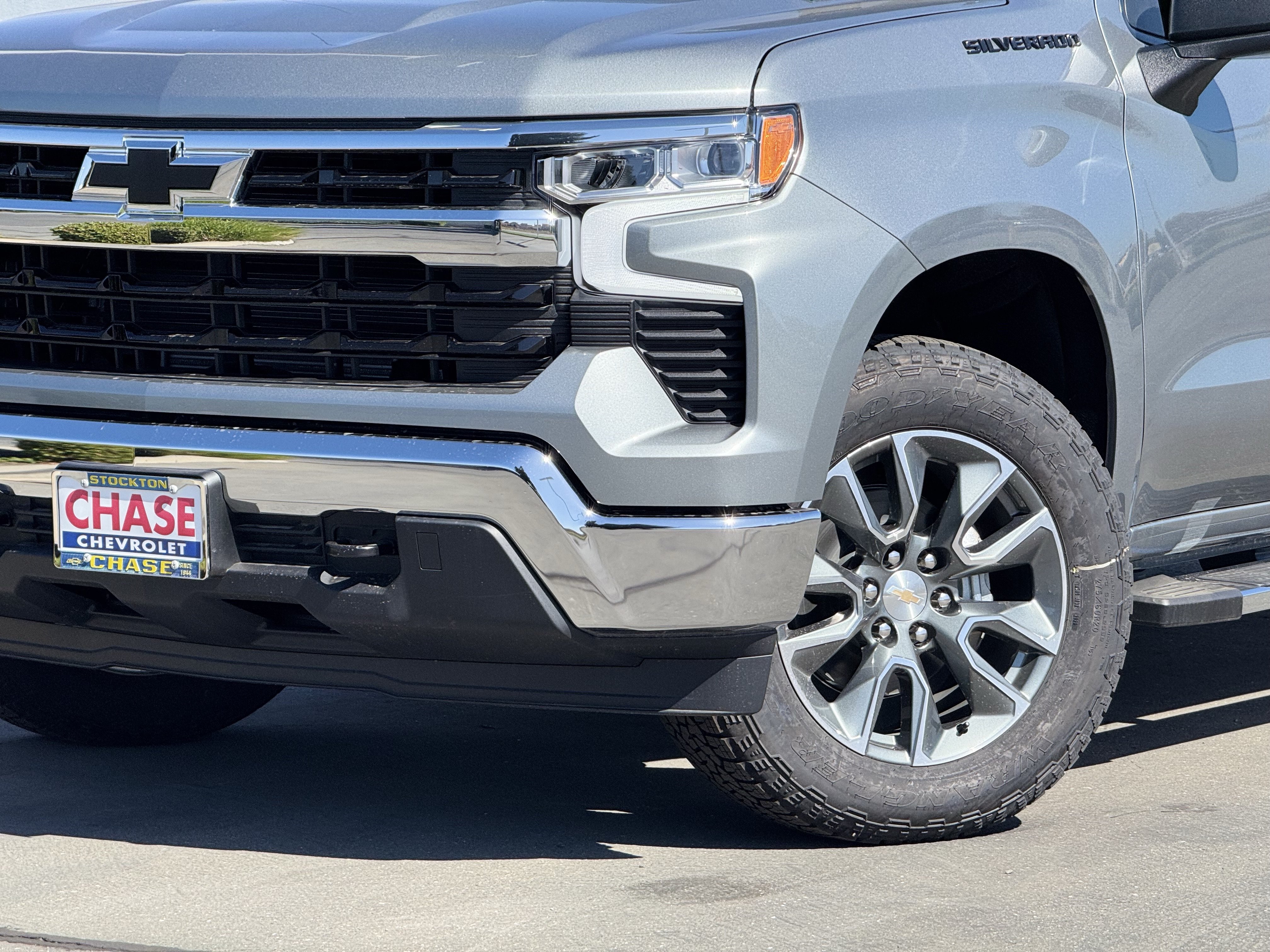 New 2026 Chevrolet Silverado 1500 LT w/ All Star Edition Plus AWD/4WD image 3