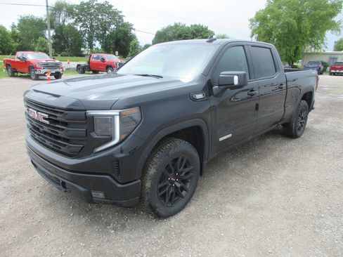 New 2026 GMC Sierra 1500 Elevation w/ Elevation Premium Package AWD/4WD image 12