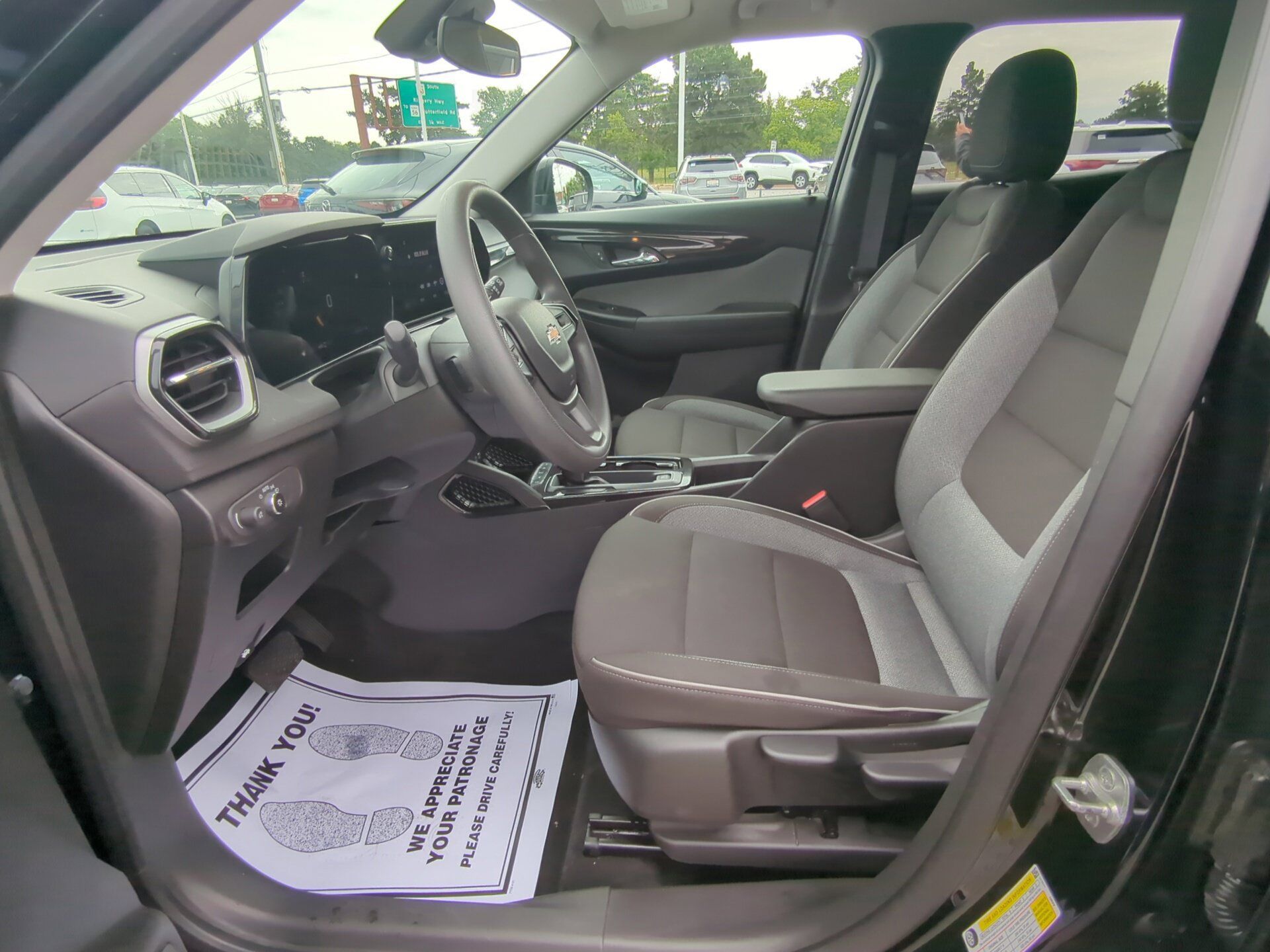 Used 2025 Chevrolet TrailBlazer LT AWD/4WD image 33