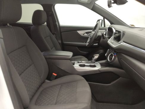 Used 2022 Chevrolet Blazer LT image 21
