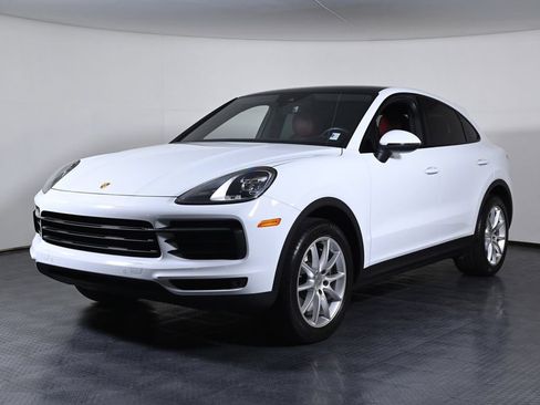 Certified 2023 Porsche Cayenne Coupe AWD/4WD image 1