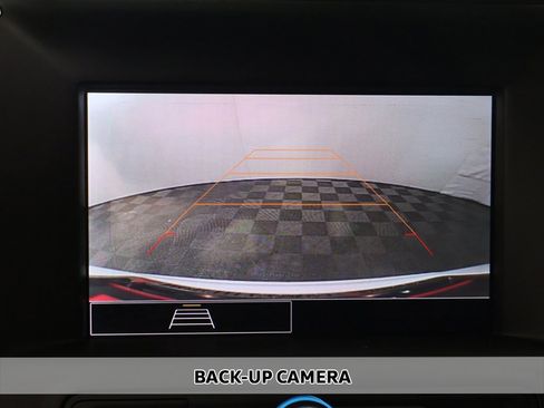 Used 2022 GMC Terrain SLE w/ Driver Convenience Package image 5