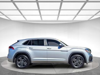 Used 2020 Volkswagen Atlas Cross Sport SE w/ Panoramic Sunroof Package