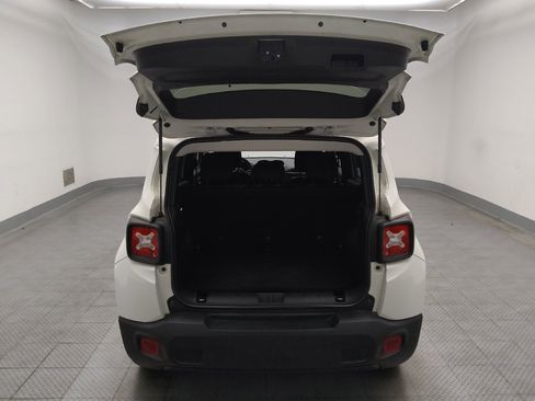Used 2020 Jeep Renegade Sport w/ Sport Appearance Group FWD image 29