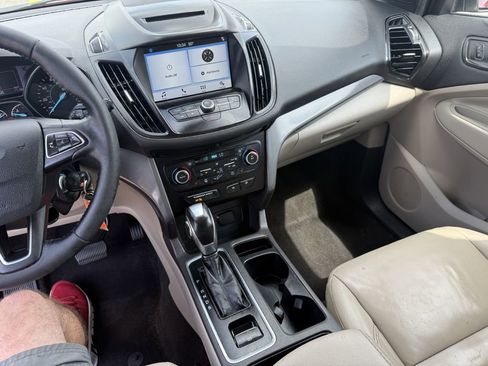 Used 2018 Ford Escape SEL image 10
