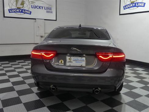 Used 2018 Jaguar XE Prestige AWD/4WD image 8