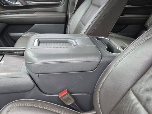Used 2021 GMC Yukon XL Denali RWD image 8