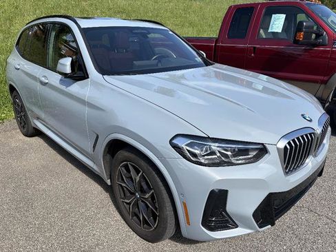 Used 2024 BMW X3 xDrive30i w/ Premium Package image 2