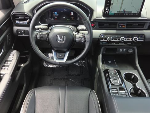 Certified 2024 Honda Pilot Elite image 12
