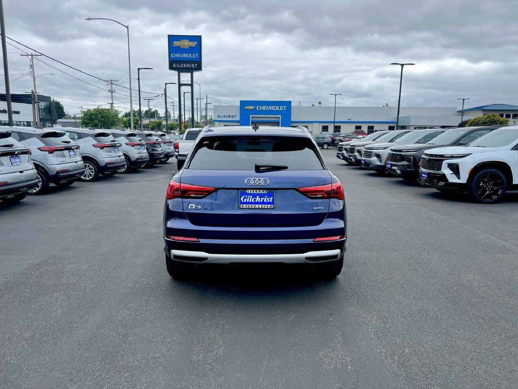 Used 2021 Audi Q3 2.0T Premium w/ 19" Wheel Package AWD/4WD image 25