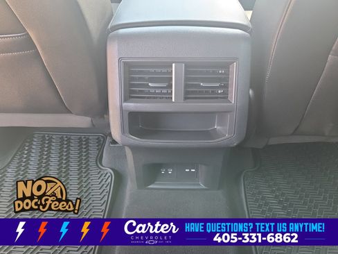 Used 2023 Volkswagen Atlas Cross Sport SE AWD/4WD image 29
