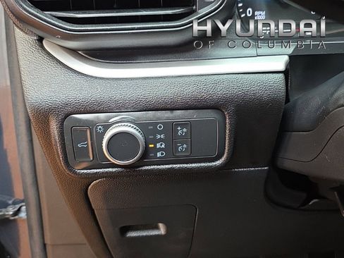 Used 2022 Ford Explorer XLT w/ Class IV Trailer Tow Package image 28