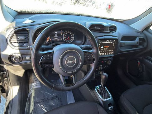 Used 2018 Jeep Renegade Altitude w/ UConnect 8.4 Nav Group image 24