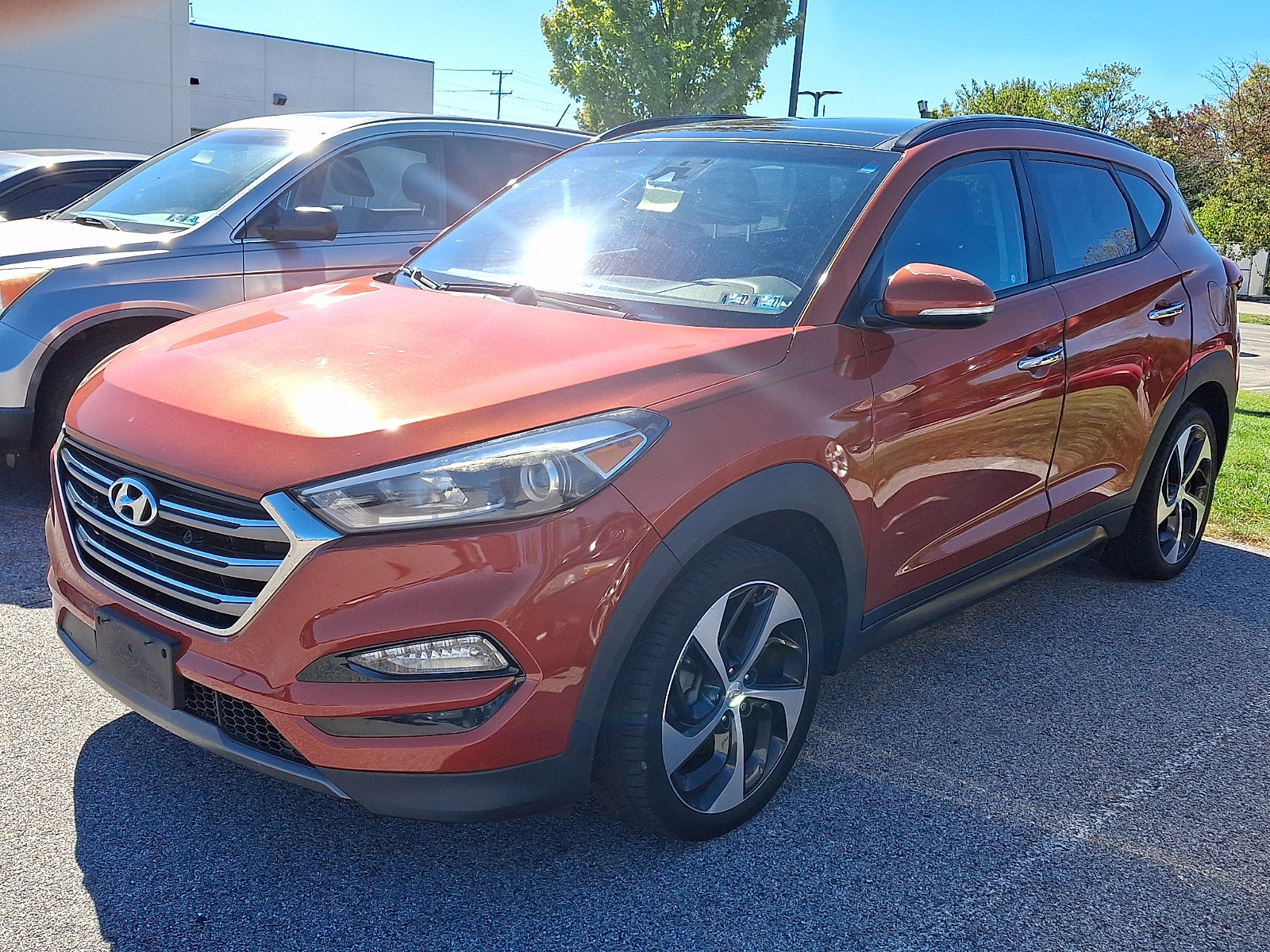 Used 2016 Hyundai Tucson Limited w/ Option Group 03 AWD/4WD image 3