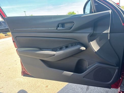 New 2026 Nissan Altima 2.5 SV FWD image 11
