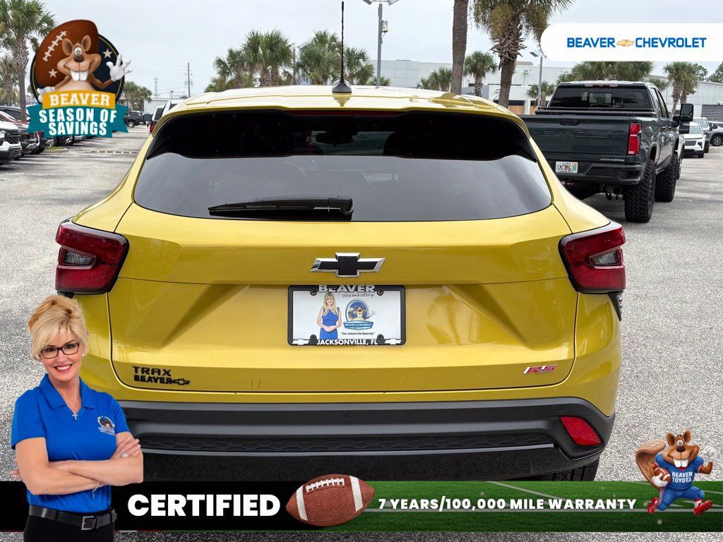 Used 2024 Chevrolet Trax RS w/ Driver Confidence Package FWD image 6