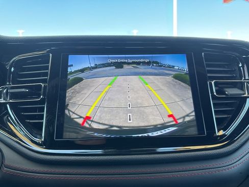 Used 2024 Dodge Durango GT image 19