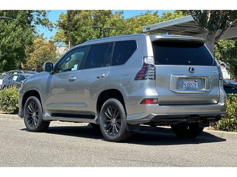 Certified 2023 Lexus GX 460 Luxury w/ Sport Design Package AWD/4WD image 6