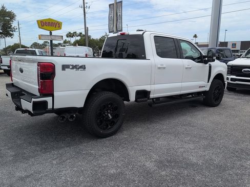 New 2026 Ford F250 Lariat w/ Black Appearance Package AWD/4WD image 3