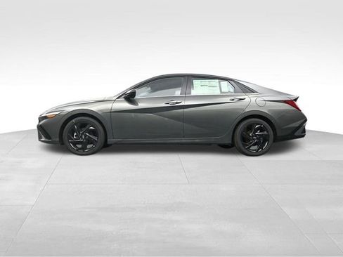 New 2026 Hyundai Elantra SEL Sport Premium FWD image 33