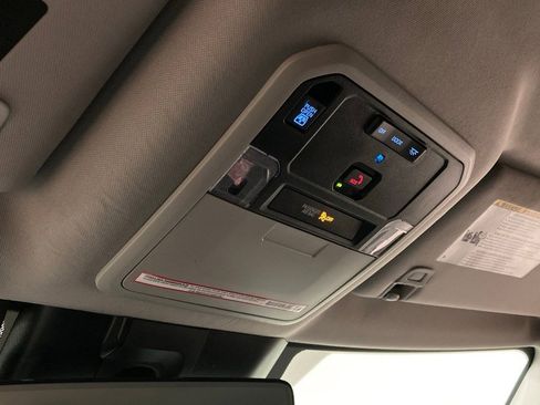 Used 2024 Toyota Tundra Limited image 25