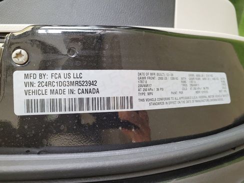 Used 2021 Chrysler Voyager Lxi FWD image 33