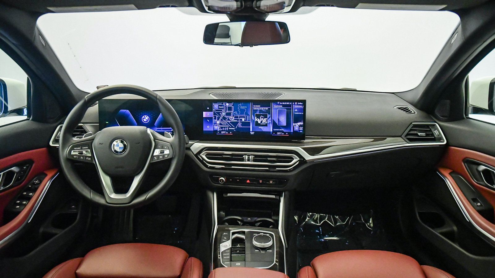 Certified 2023 BMW 330i Sedan w/ Convenience Package RWD image 15