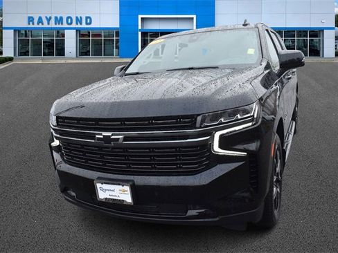 Certified 2022 Chevrolet Suburban RST w/ Sport Performance Package image 7