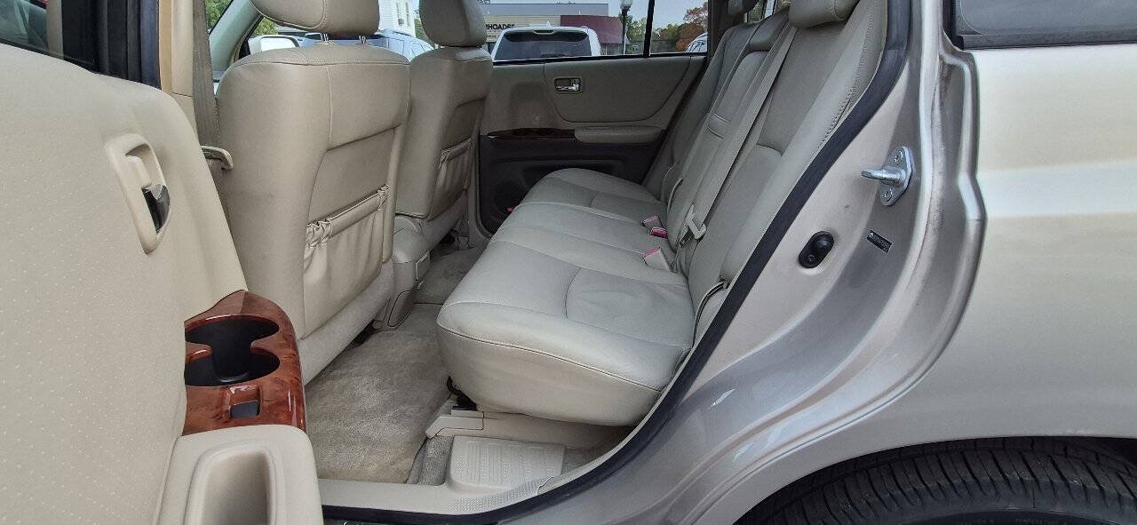 Used 2007 Toyota Highlander Limited w/ Extra Value Pkg #7 AWD/4WD image 27