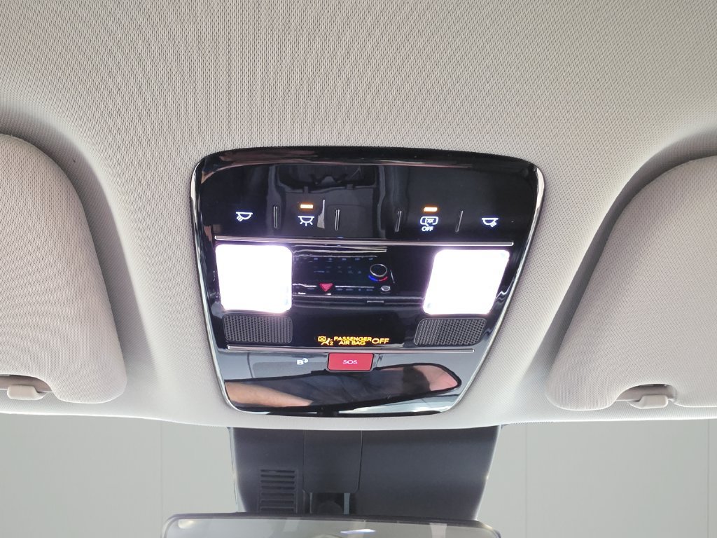 Used 2025 Hyundai Santa Fe SEL AWD/4WD image 27