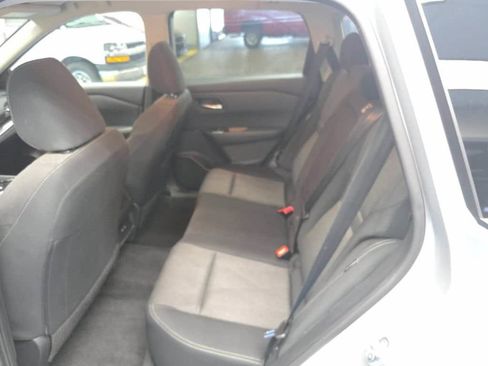 Used 2024 Nissan Rogue SV FWD image 18