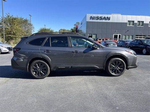Used 2023 Subaru Outback Onyx Edition XT image 2