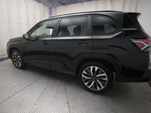 Certified 2025 Subaru Forester Touring AWD/4WD image 35