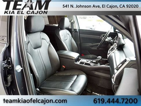 Certified 2023 Kia Sorento S w/ Panoramic Sunroof Package FWD image 12