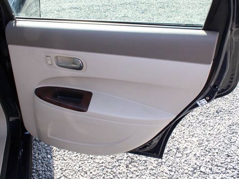 Used 2007 Buick LaCrosse CXL FWD image 21
