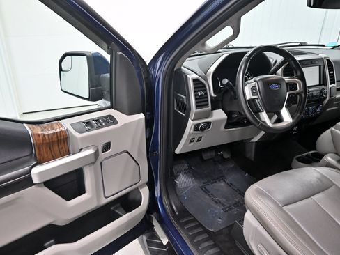 Used 2018 Ford F150 Lariat AWD/4WD image 4