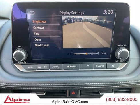Used 2024 Nissan Rogue SV AWD/4WD image 16