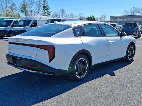 New 2026 Kia K4 EX image 3