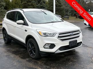 Used 2017 Ford Escape SE w/ Equipment Group 201A video 1