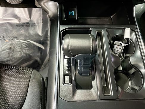 Used 2022 Ford F150 XLT w/ Equipment Group 302A High image 16