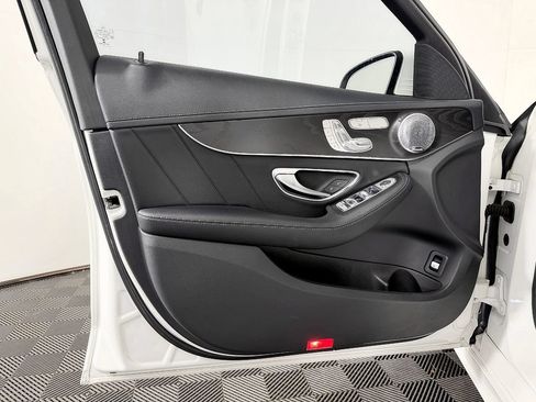Used 2015 Mercedes-Benz C 300 Sedan image 27