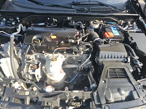 Used 2023 Honda Civic Sport image 18