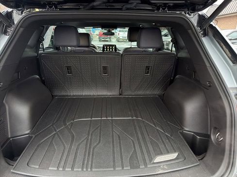 Used 2024 Chevrolet Blazer RS w/ Enhanced Convenience Package image 11