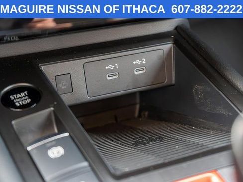 Used 2025 Nissan Kicks SR AWD/4WD image 28