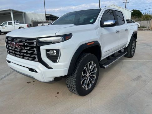 Used 2026 GMC Canyon Denali image 1